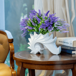 Shell Vase – Curved Crest