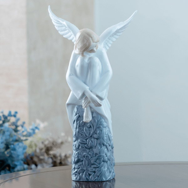 SITTING ANGEL